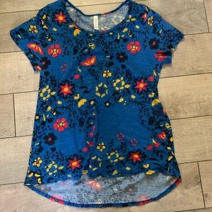 **2 for $5** Lularoe spring top